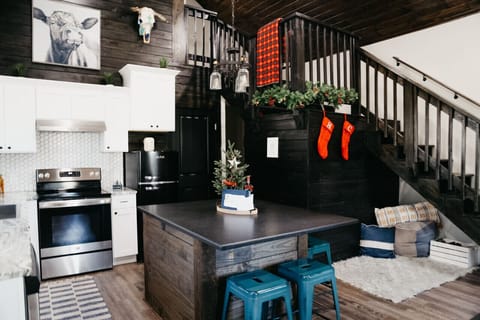 Four Oaks is always ready to turn on a little holiday cheer in the fall and winter, making it the perfect place to rest during a busy season.