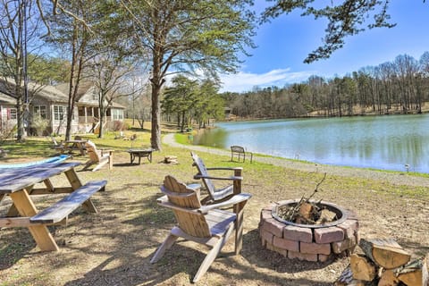 Trenton Vacation Rental | 2BR | 1.5BA | 840 Sq Ft | Step-Free Entry