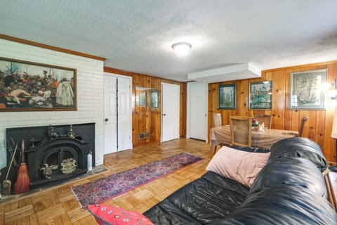 Bethesda Vacation Rental | 1BR | 1BA | 2,180 Sq Ft