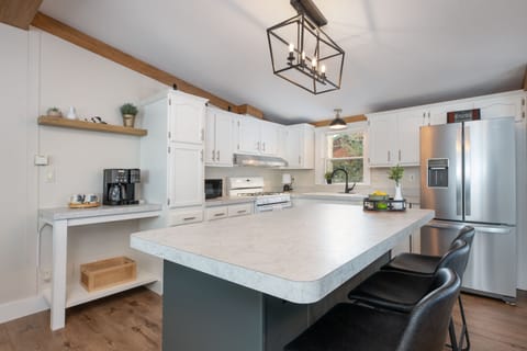 Island offers 4 additional seats