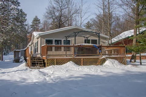 Expansive deck for all to enjoy