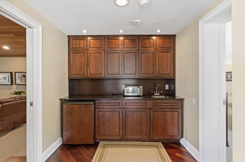 Wet Bar -adjacent to Family Room and 2 Queens Bedroom-Upstairs