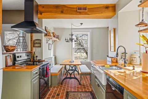 Beautiful kitchen!