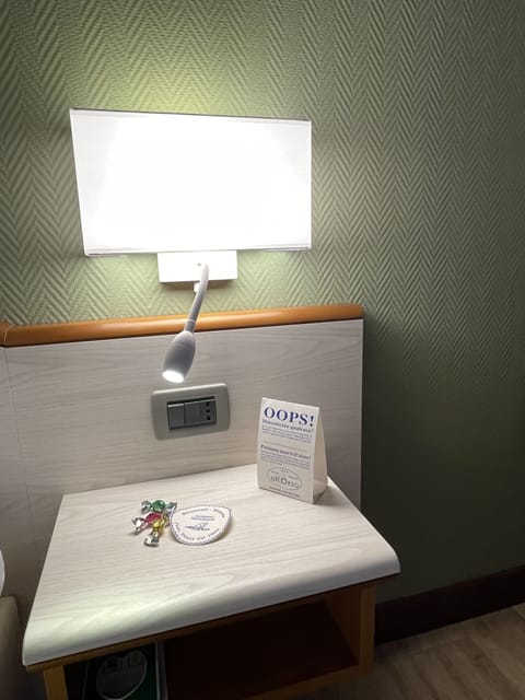 In-room safe, desk, laptop workspace, soundproofing