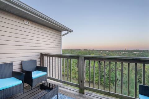 End your day under the stars on your private deck. Pure serenity awaits!