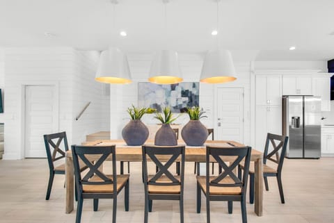 Nautilus preens magazine-quality nouveau beach decor throughout!