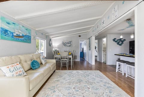 Open Living Concept...living, kitchen, dining!