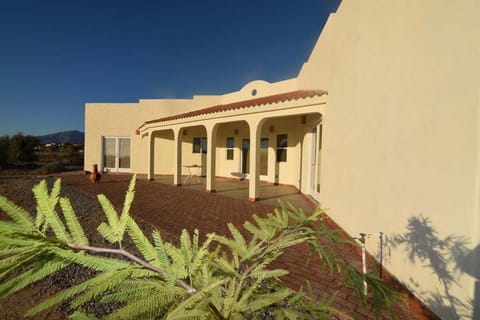 This stunning 2-bed, 2-bath vacation rental is located on the mountainside of the exclusive El Dorado Ranch gated community