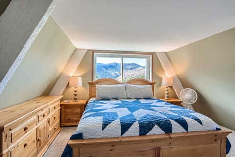 King bedroom!  You will not believe the incredible, unobstructed views.