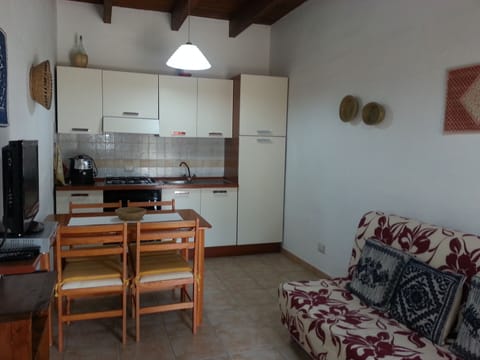 Condo | Private kitchen | Espresso maker, coffee/tea maker