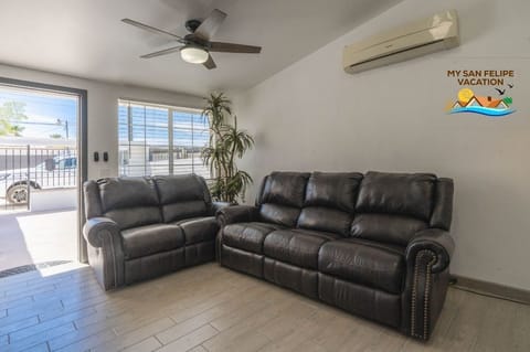 Stretch out and relax in this large living room located in an in-town San Felipe BC vacation rental. Perfect for groups wanting comfort and proximity to local dining and the malecón.