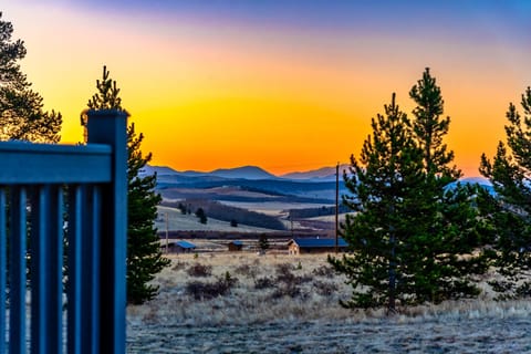 Sunrise over Pikes Peak
