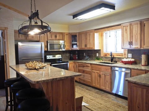 Indoors, Kitchen, Microwave, Oven, Kitchen Island