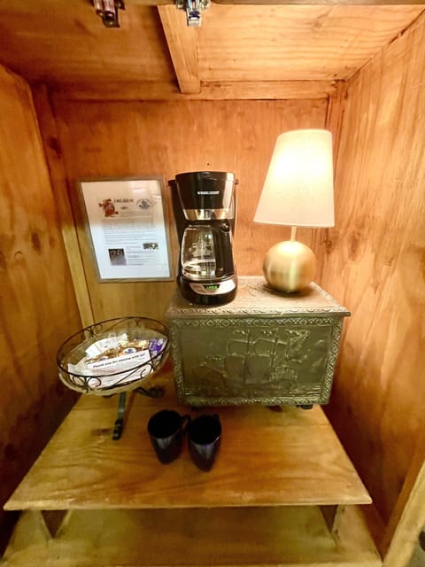 Indoors, Lamp, Hardwood, Table Lamp, Furniture