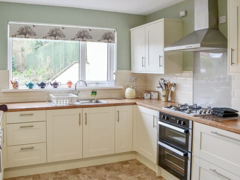 Kitchen | Thistle Dee, Wooler