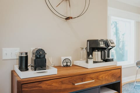 Coffee Bar - 2nd Level