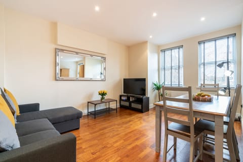 Deluxe Apartment | Living area | 42-inch Smart TV with digital channels, TV