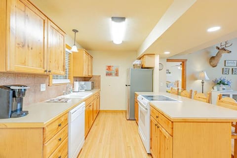 Fully stocked kitchen