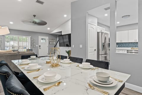 family and friends to gather and enjoy delicious meals together.