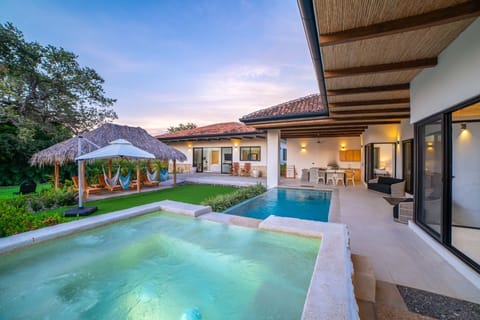 Welcome to Casa Blanca your private Oasis with private pool and heated jacuzzi!