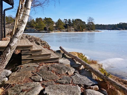 House | Water view