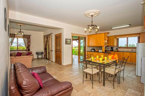 Villa Andriana image