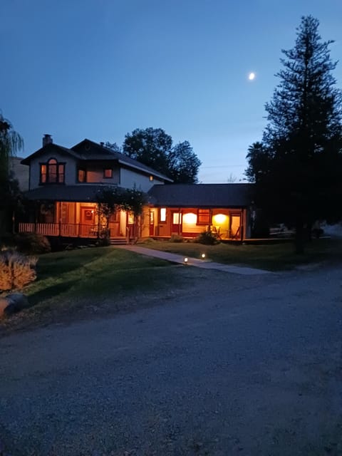 Front porches at Springhill Headquarters