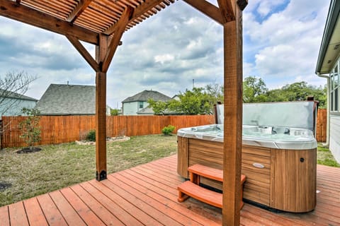 San Antonio Vacation Rental | 5BR | 3BA | 2,995 Sq Ft | Step-Free Entry