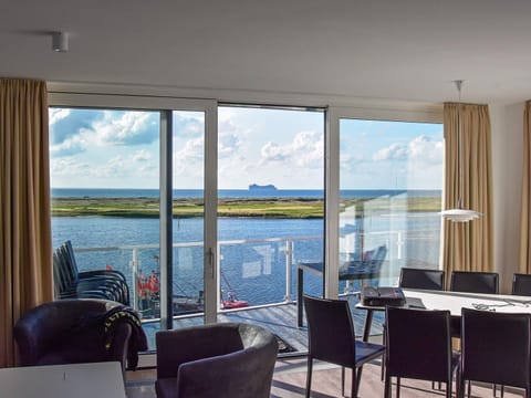 Apartment | Dining