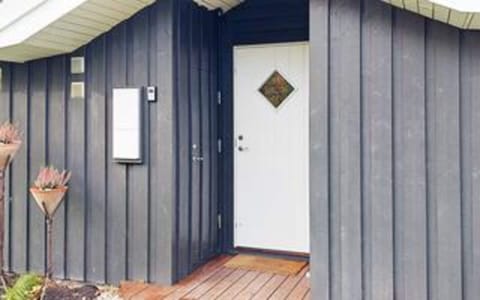 House | Exterior detail