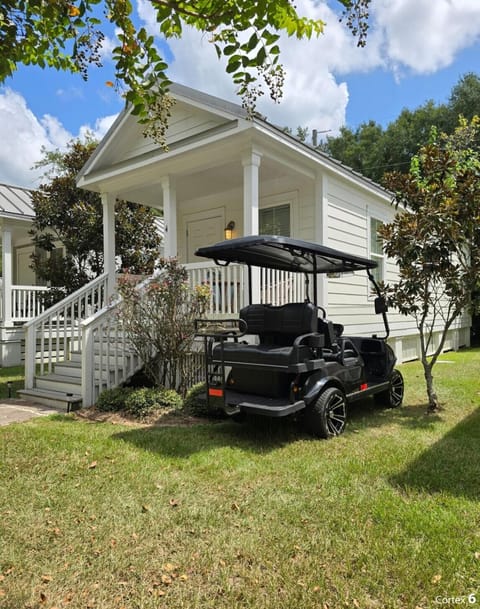 Golf cart included in booking!