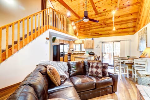 Lakeside Vacation Rental | 3BR | 2BA | 1,300 Sq Ft | Stairs to Access