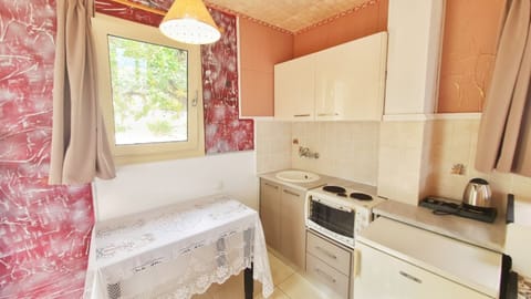 Economy Apartment | Premium bedding, memory foam beds, in-room safe, individually decorated