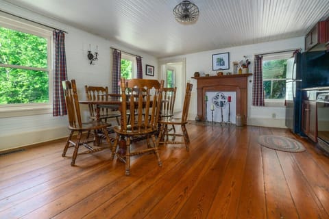 Kitchen and dining area