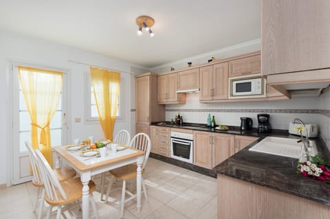 Villa Amapola Mar image