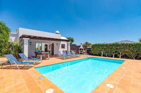 Villa Dorada image