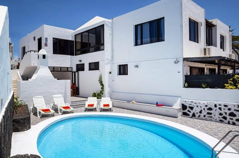 Villa Anjharad image