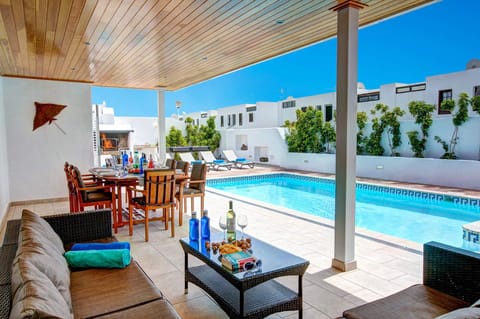 Villa Ana Maria image