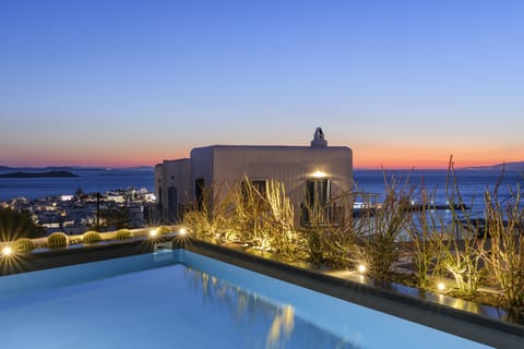 Outdoor pool, open 10:00 AM to 8:00 PM, sun loungers