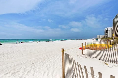 Gorgeous Beaches - a short walk 