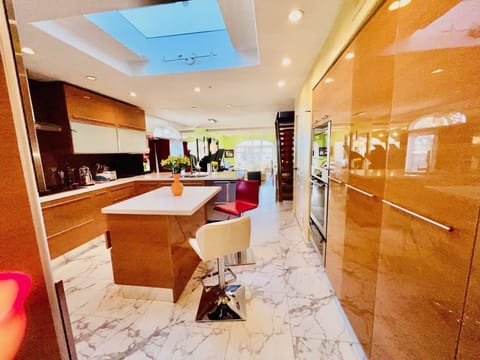 Kitchen open floor plan