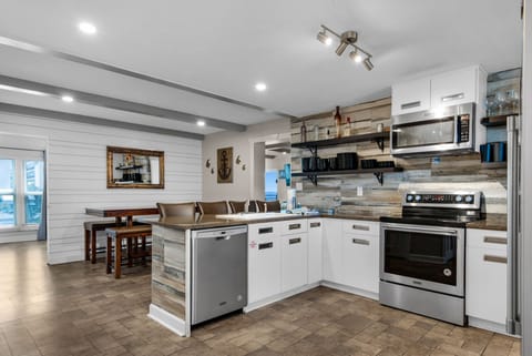 Kitchen to dining table