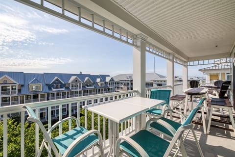 Sunset Island 37 Fountain Drive West, Unit 5E Balcony View