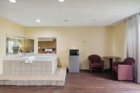 Superior Room | Iron/ironing board, free WiFi, bed sheets