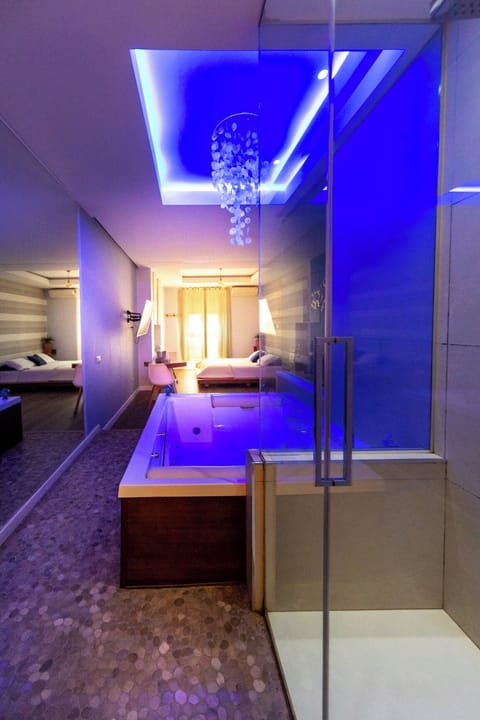 Superior Double Room | Private spa tub