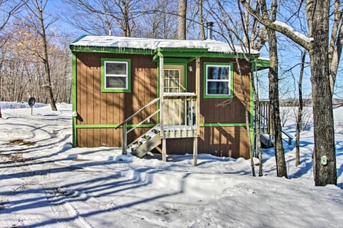 Remer Vacation Rental | 2BR | 1BA | Steps Required for Access | 480 Sq Ft