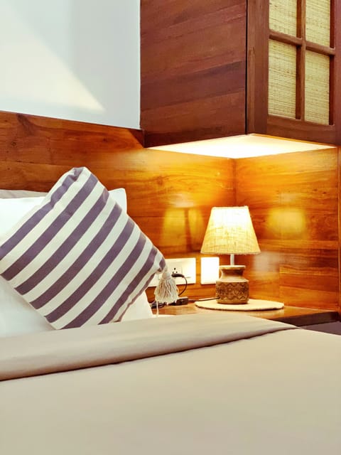 Standard Double Room | Egyptian cotton sheets, premium bedding, desk, free WiFi