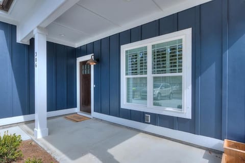Front of House
GW 3.2023