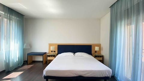 Standard Double Room, 1 Double Bed | Down comforters, desk, soundproofing, free WiFi