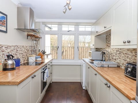 Fridge, dishwasher, electric kettle, toaster